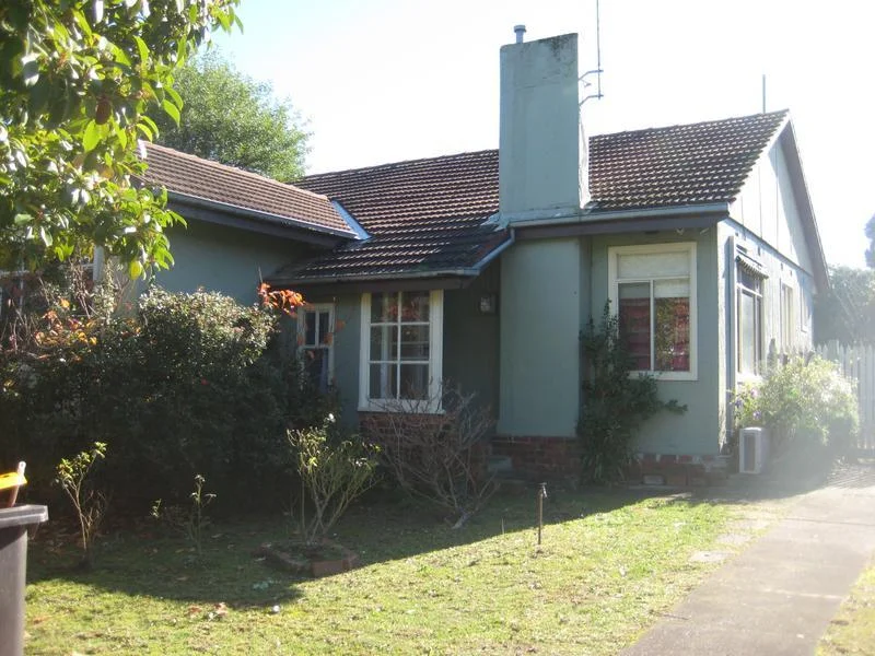 19 Woonah Street, Chadstone VIC 3148