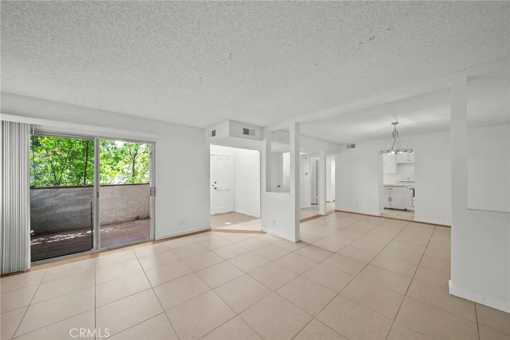 Additional image 33 of 22647 Margarita Dr, Woodland Hills, CA 91364
