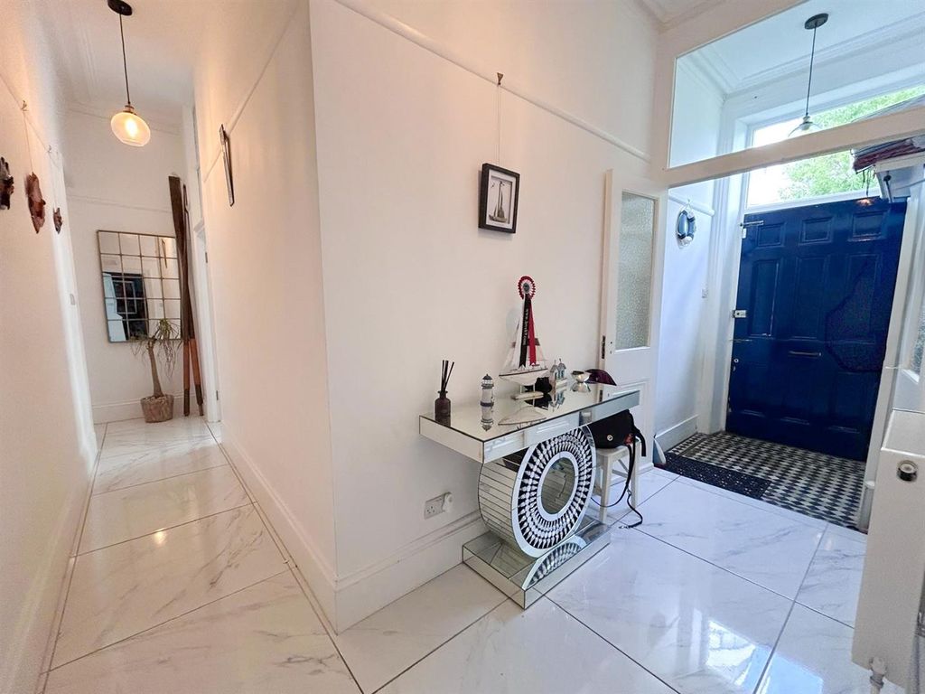 Additional image 5 of 3 bed flat for saleWest Parade, Bexhill-On-Sea TN39