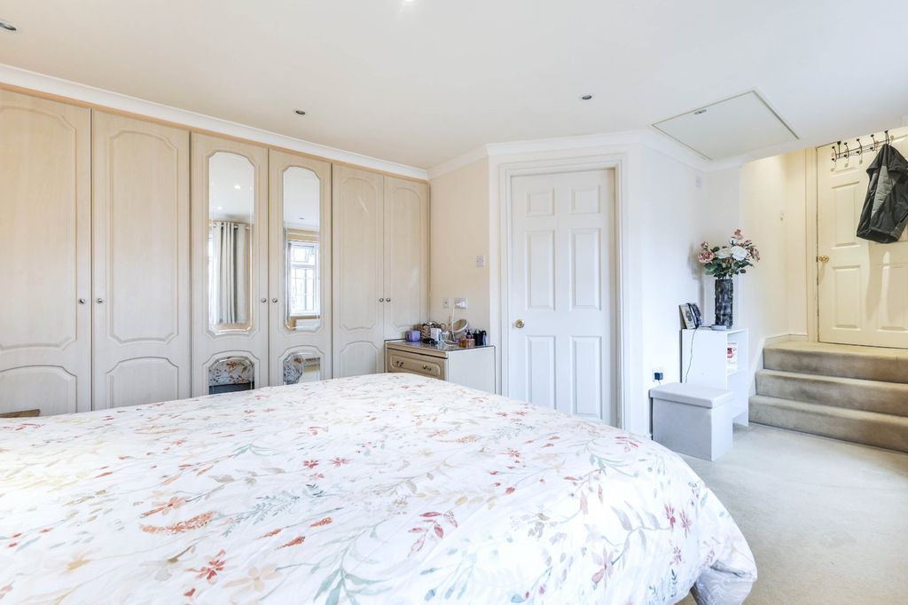 Additional image 10 of 4 bed detached house for saleGreen Hill Croft, Leeds, West Yorkshire LS12