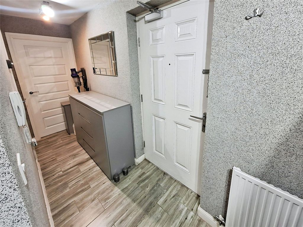 Additional image 4 of 2 bed flat for saleDamselfly Court, Nuneaton, Warwickshire CV10