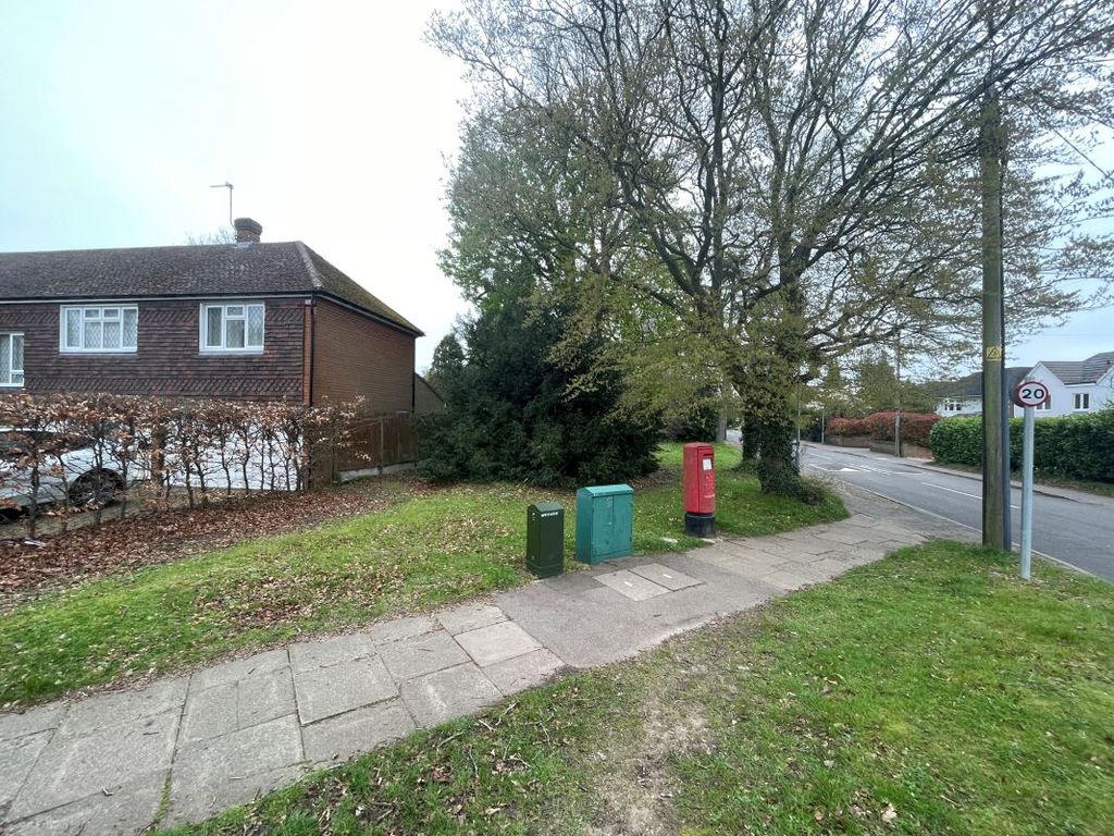 Additional image 4 of Land for saleLand Adjacent To 91 Grove Park, Tring, Hertfordshire HP23