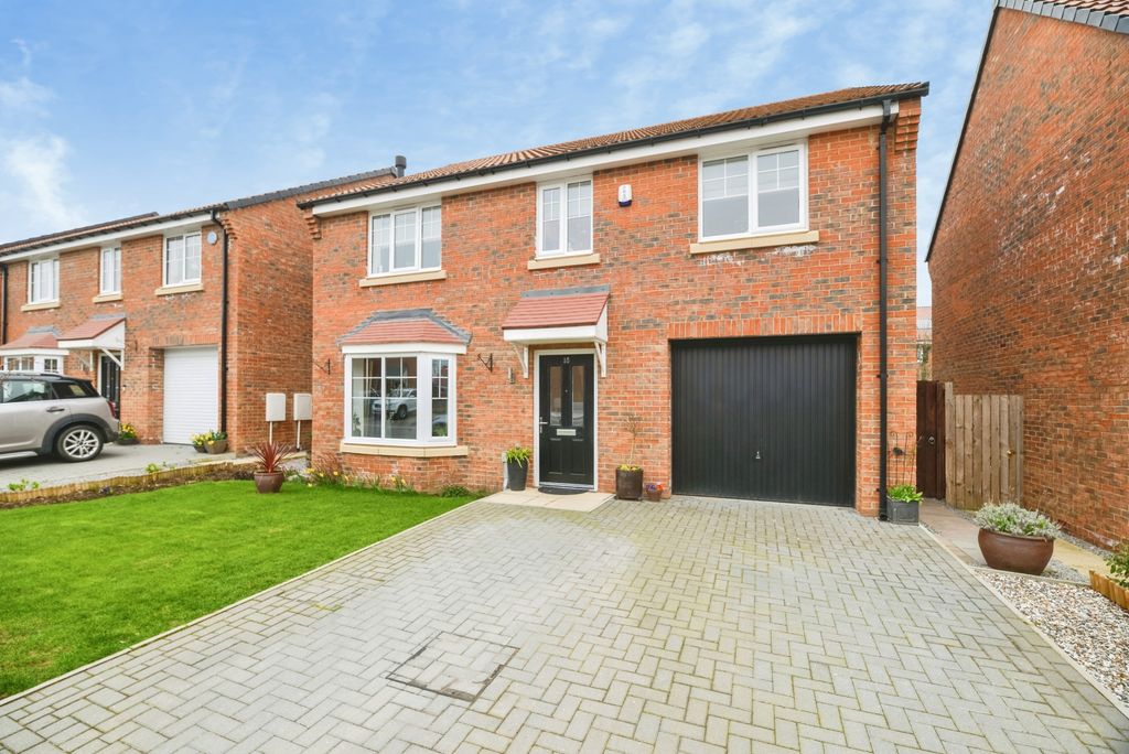 4 bed detached house for saleSparrow Way, Bedale DL8