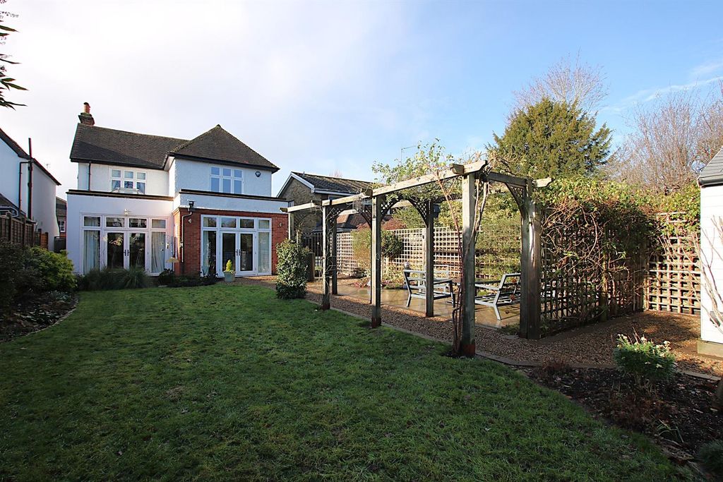 Additional image 2 of 4 bed detached house for saleAgates Lane, Ashtead KT21
