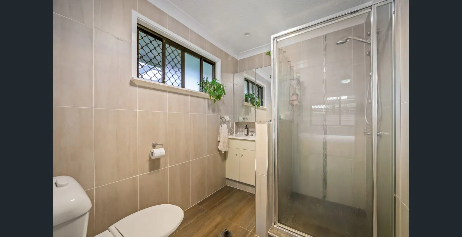 1 Satellite Court, Mudgeeraba QLD 4213 photo 3