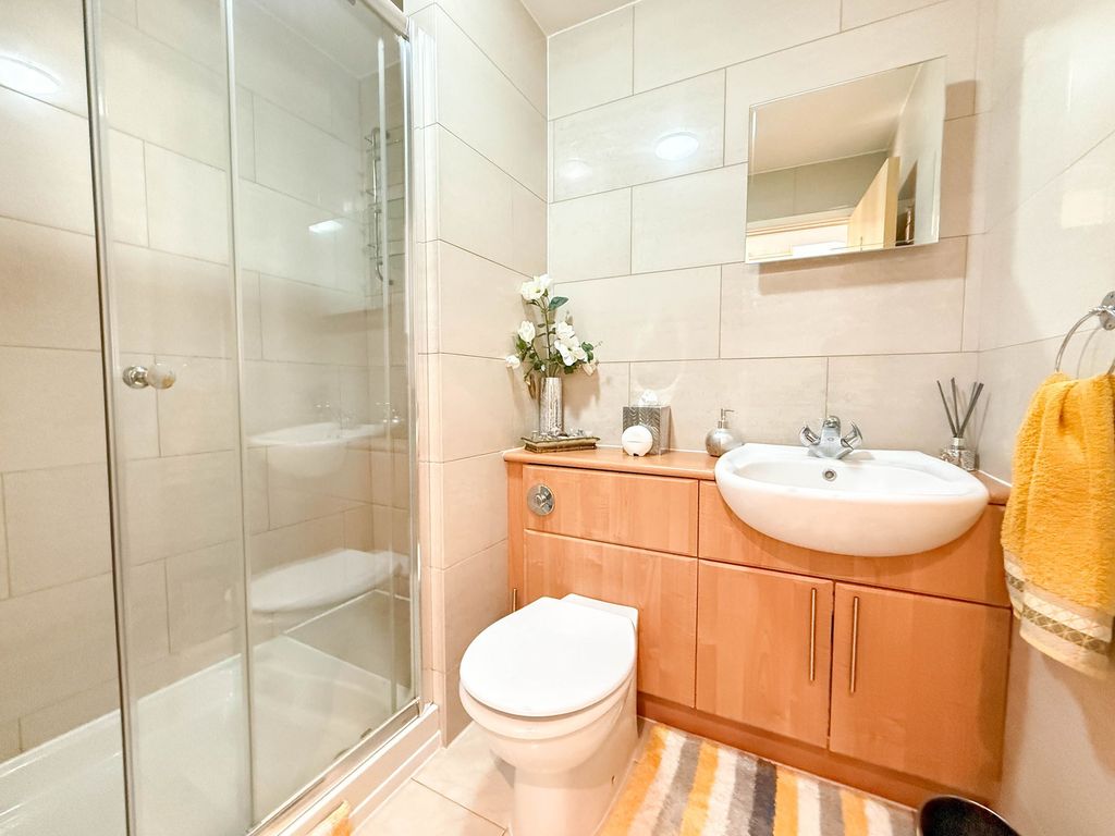 Additional image 15 of 3 bed town house for saleMargeholes, Carpenders Park, Watford WD19