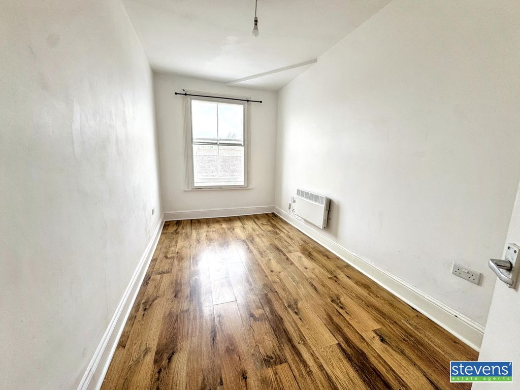 Additional image 7 of 2 bed flat for saleSt James Court, Okehampton, Devon EX20