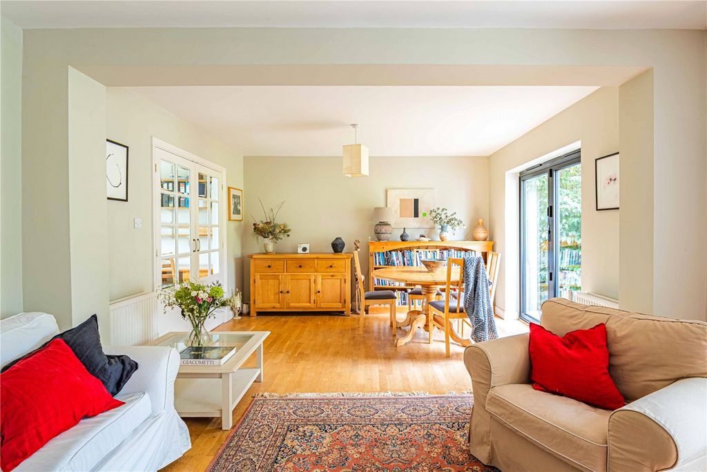 Additional image 15 of 6 bed detached house for saleLondon Road, Berkhamsted, Hertfordshire HP4