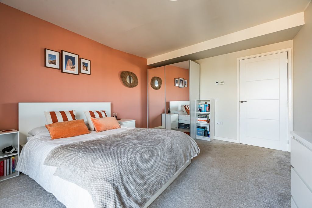 Additional image 7 of 2 bed flat for saleBroomview Path, Edinburgh EH11