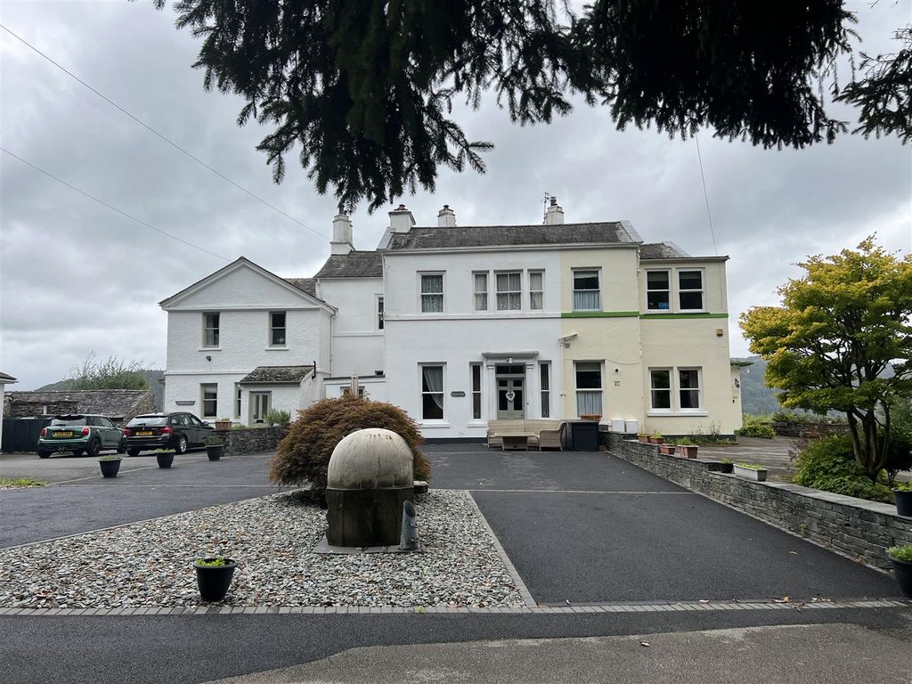 4 bed property for saleKendal Road, Bowness-On-Windermere, Windermere LA23