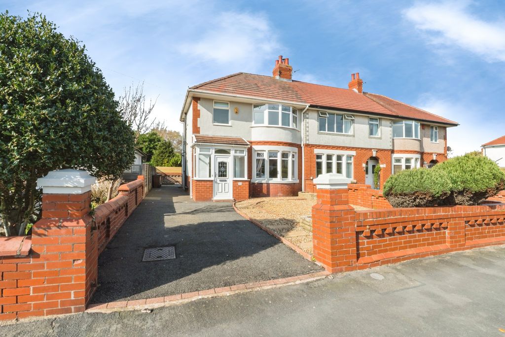 3 bed semi-detached house for saleSt. Leonards Road East, Lytham St. Annes FY8