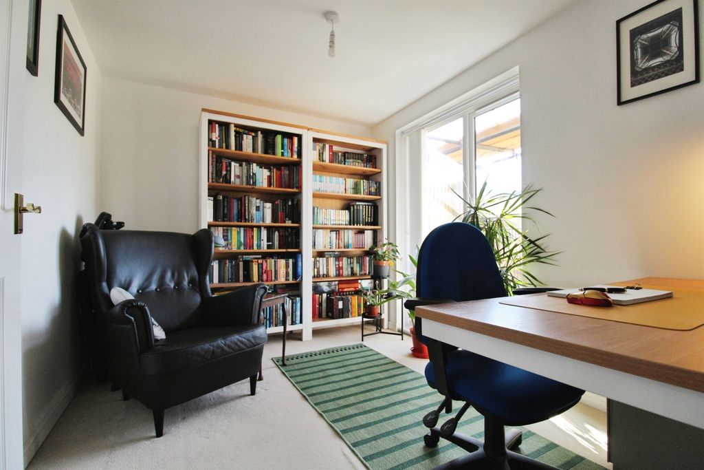 Additional image 7 of 2 bed flat for saleFfordd Y Mileniwm, Barry CF62