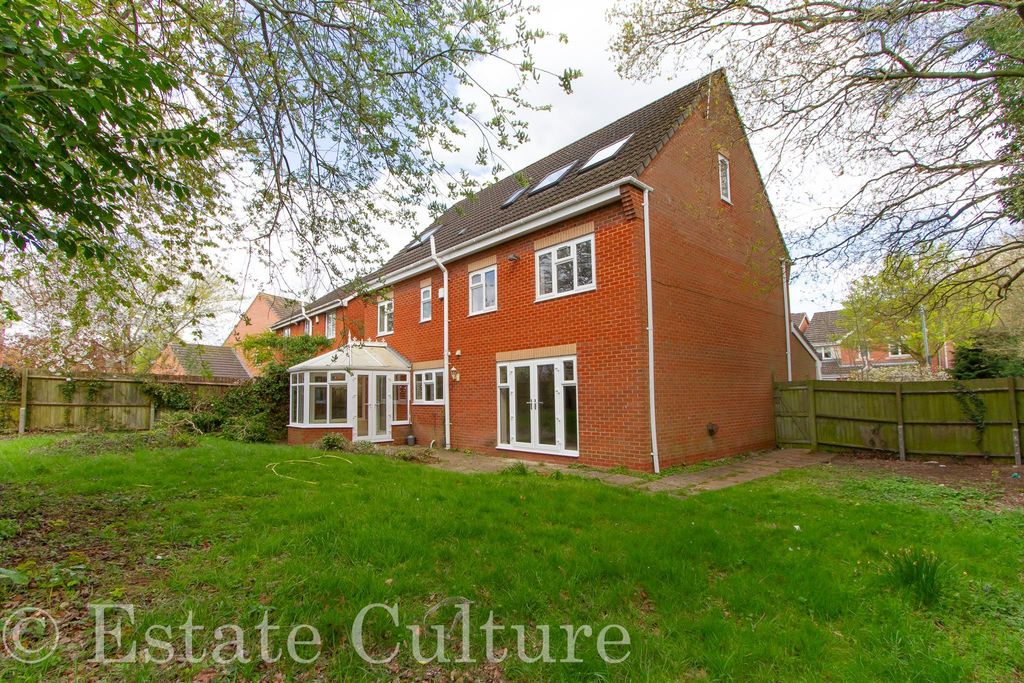 Additional image 15 of 7 bed detached house for salePrimrose Drive, Bedworth CV12