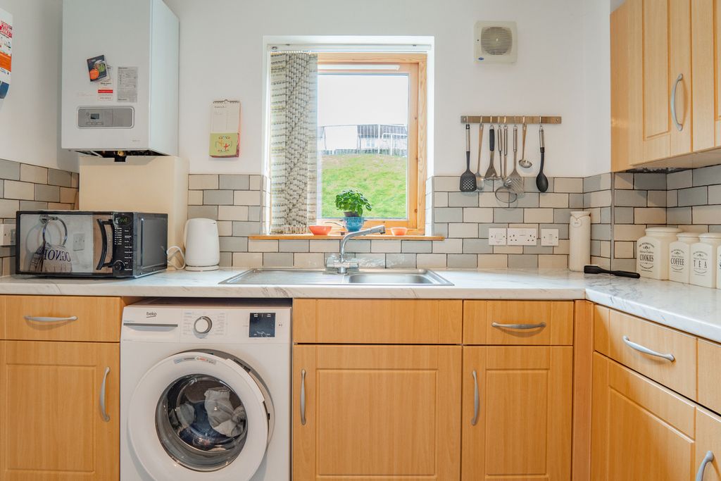 Additional image 9 of 2 bed flat for saleAdmirals Court, Inverness IV2