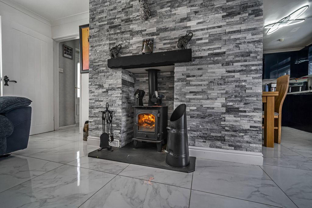 Additional image 5 of 3 bed semi-detached house for saleHengoed Hall Drive, Hengoed CF82