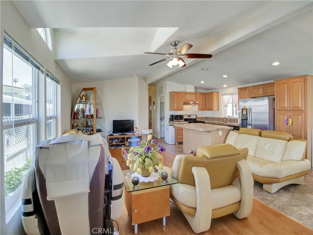 Additional image 8 of 2550 Pacific Coast Highway Unit 51, Torrance, CA 90505