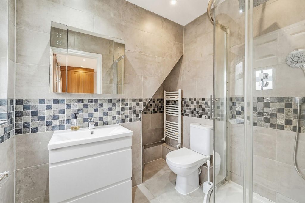 Additional image 9 of 4 bed end terrace house for saleThornfield Road, Banstead SM7