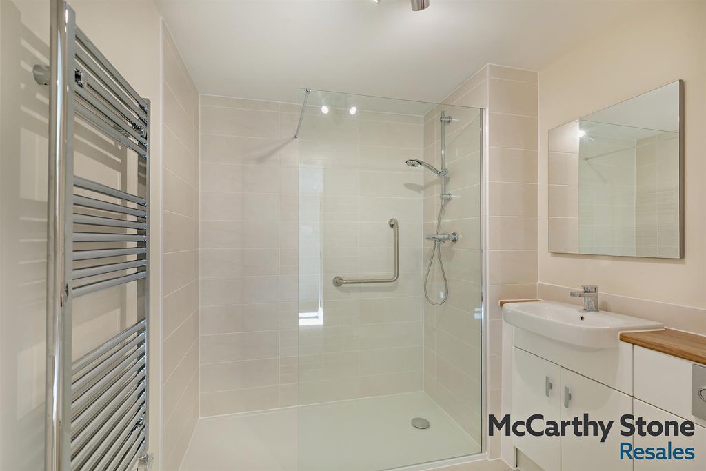 Additional image 8 of 2 bed flat for saleGordon Court, Flood Lane, Bridport DT6