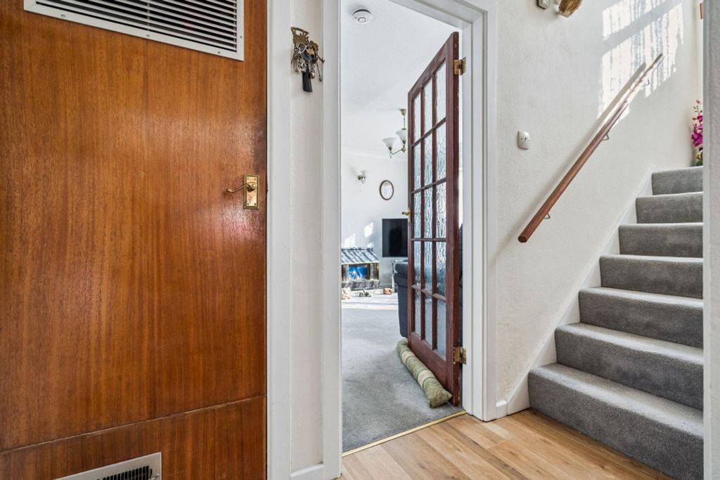 Additional image 18 of 3 bed link detached house for saleFoxleys, Carpenders Park, Watford WD19