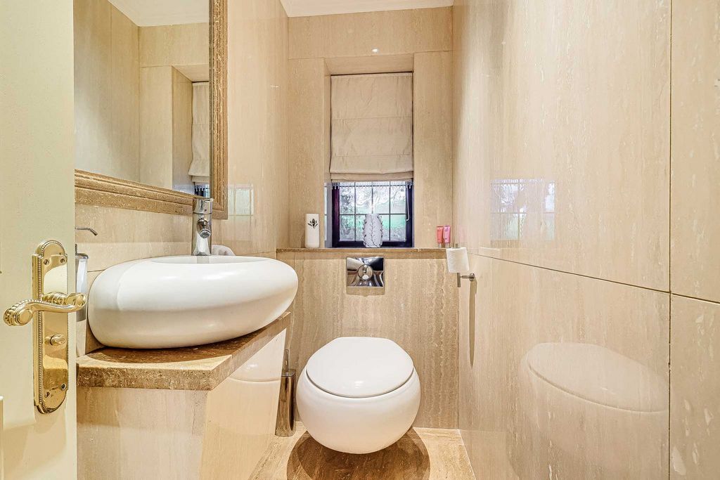 Additional image 28 of 4 bed detached house for saleVicarage Hill, Benfleet SS7