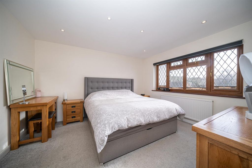 Additional image 10 of 4 bed detached house for saleAbbots Road, Abbots Langley WD5
