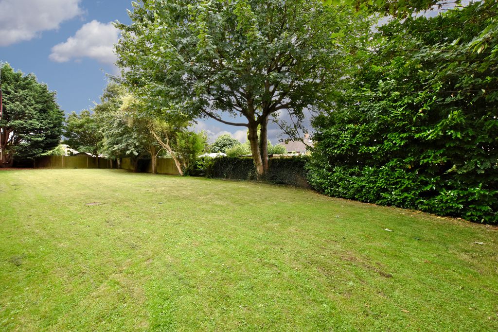 Additional image 6 of 1 bed flat for saleThe Hideaway, College Road, Abbots Langley WD5
