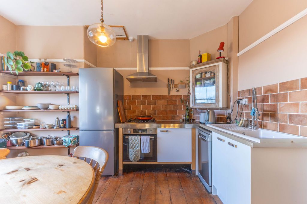 Additional image 2 of 2 bed flat for sale38B Greenside, Kendal LA9