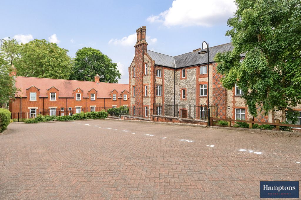 Additional image 10 of 3 bed flat for saleWhielden Street, Amersham HP7