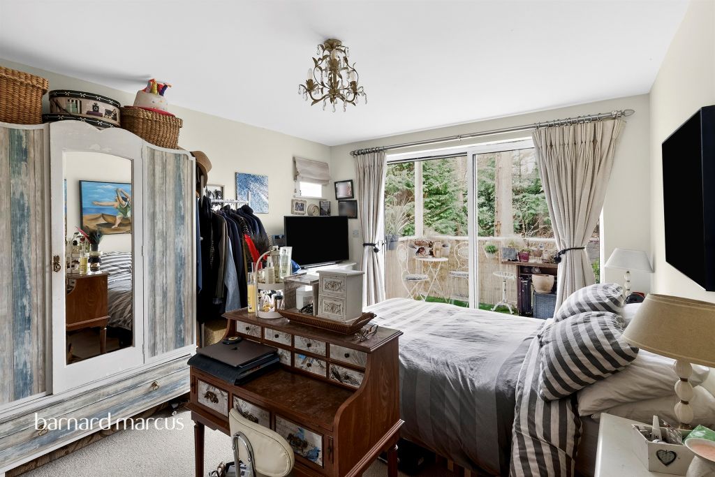 Additional image 7 of 2 bed flat for saleHill View, Dorking RH4