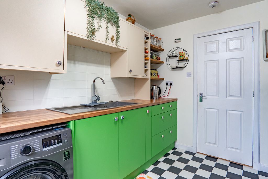 Additional image 11 of 2 bed flat for saleFir Place, Inverness IV2
