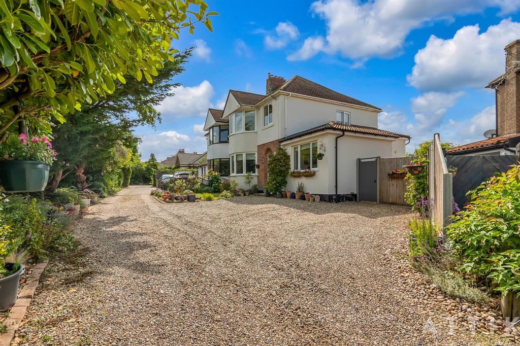 Additional image 9 of 4 bed semi-detached house for saleUpper Avenue, Halesworth IP19
