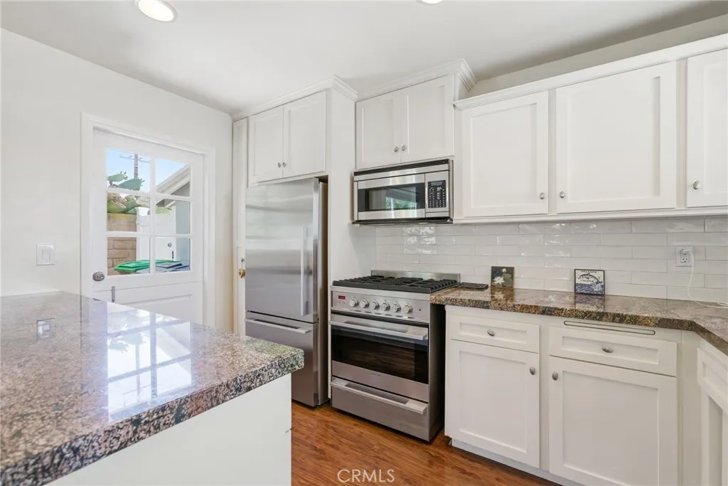 Additional image 42 of 956 W Wilson St, Costa Mesa, CA 92627