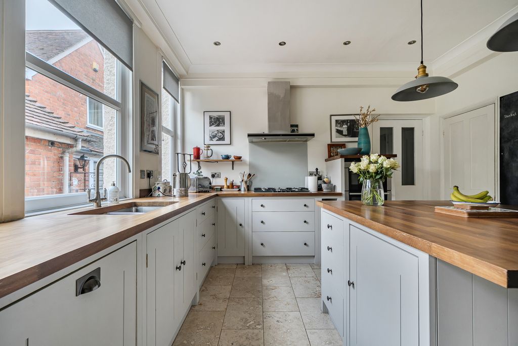Additional image 3 of 6 bed semi-detached house for saleShinfield Road, Reading, Berkshire RG2
