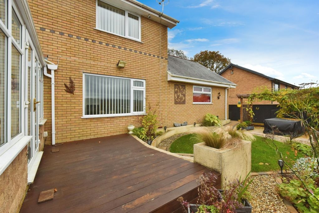 Additional image 2 of 4 bed detached house for saleGraig Place, Aberdare CF44