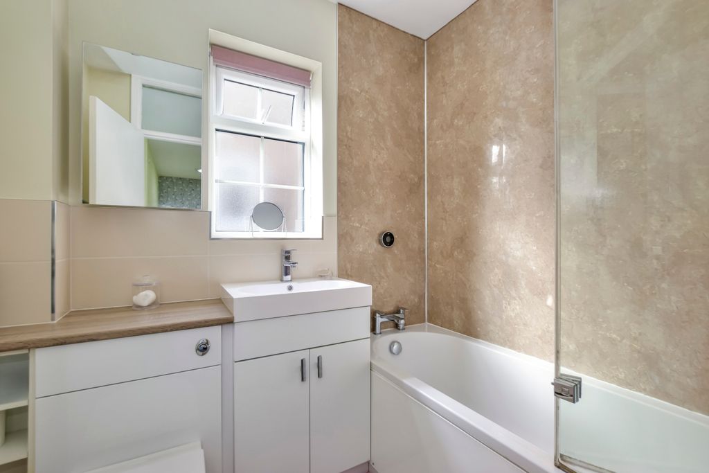 Additional image 17 of 4 bed semi-detached house for saleMargaret Close, Abbots Langley WD5