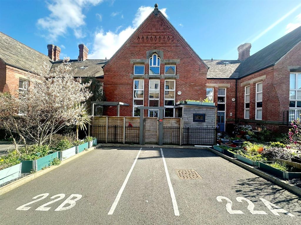Additional image 18 of 2 bed flat for saleAshley Green, Wortley, Leeds LS12