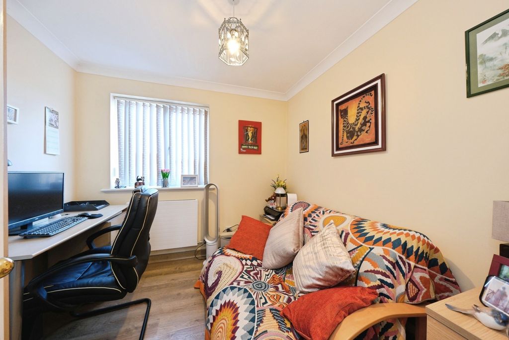 Additional image 13 of 2 bed flat for saleLakeside Boulevard, Doncaster, South Yorkshire DN4