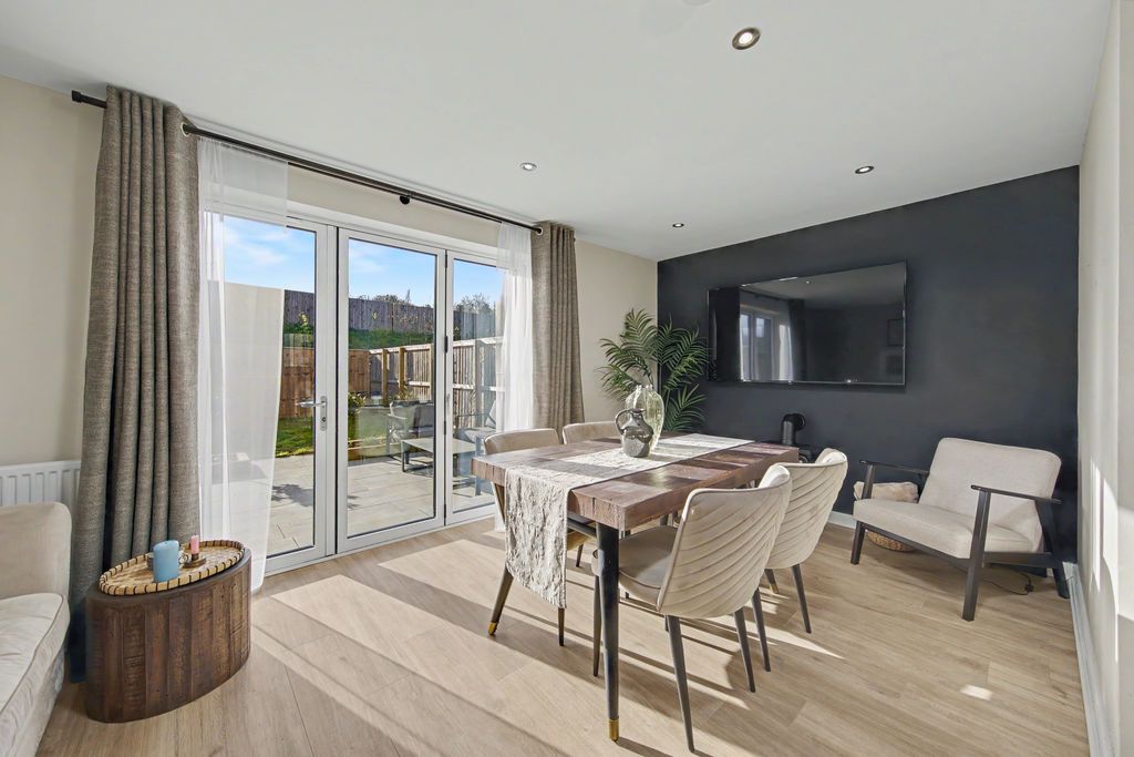 Additional image 4 of 4 bed semi-detached house for saleWoodyard Avenue, Tapton, Chesterfield S41