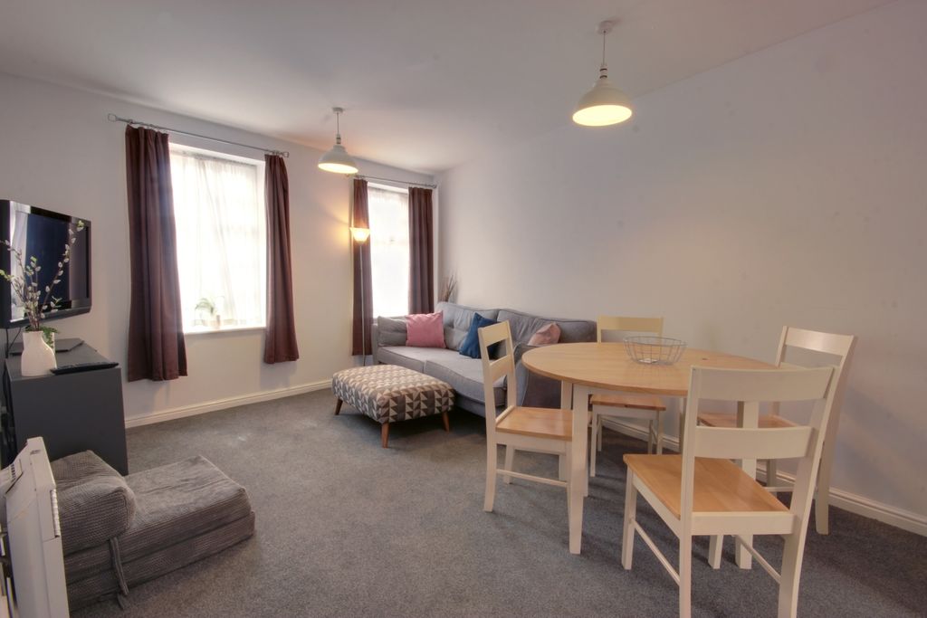Additional image 8 of 2 bed flat for sale2 Minster Wharf, Beverley HU17