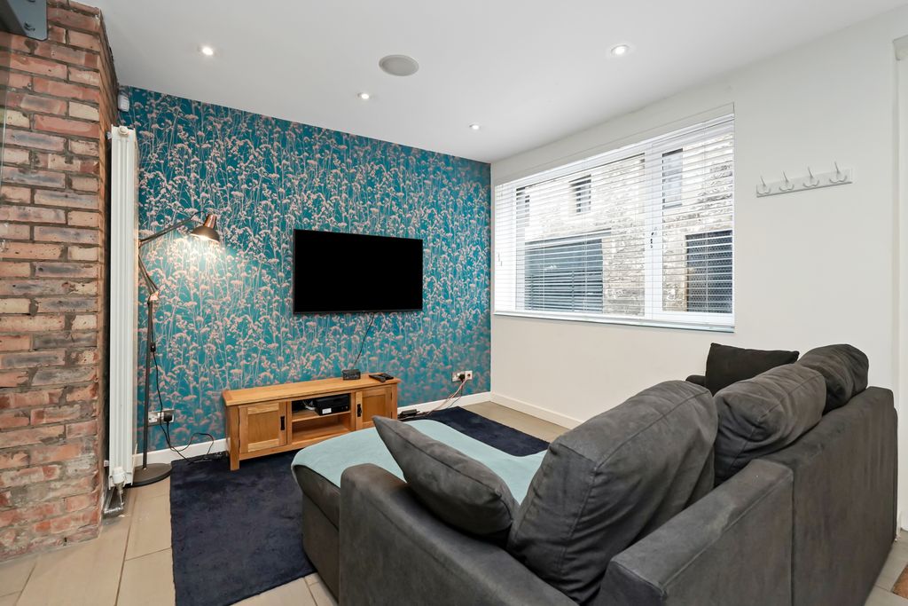 Additional image 2 of 1 bed flat for sale21 King's Stables Lane, Grassmarket, Edinburgh EH1