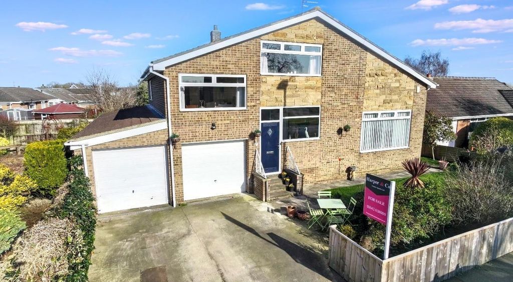 5 bed detached house for saleWhitehouse Road, Wolviston Court, Billingham TS22