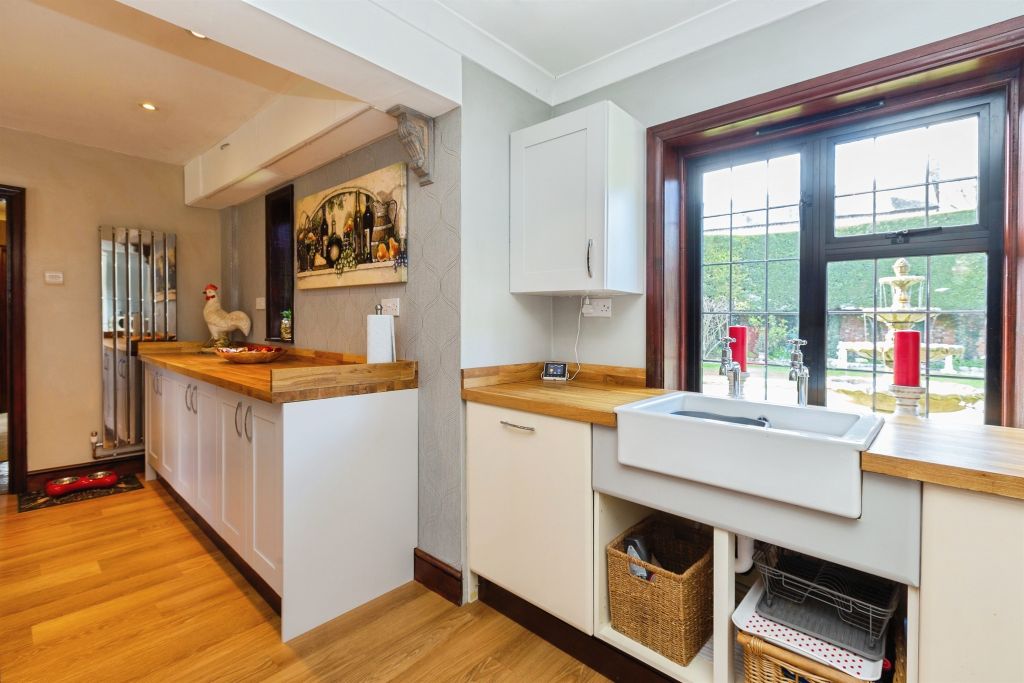 Additional image 8 of 4 bed detached house for saleParsons Lane, Bierton, Aylesbury HP22