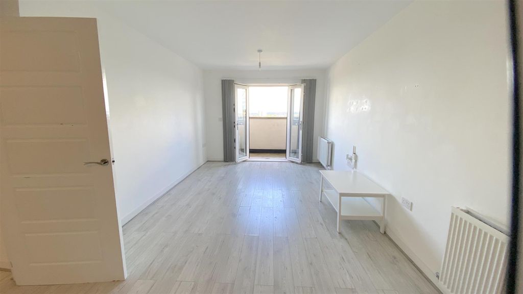 Additional image 15 of 2 bed flat for saleMorris Drive, Belvedere DA17