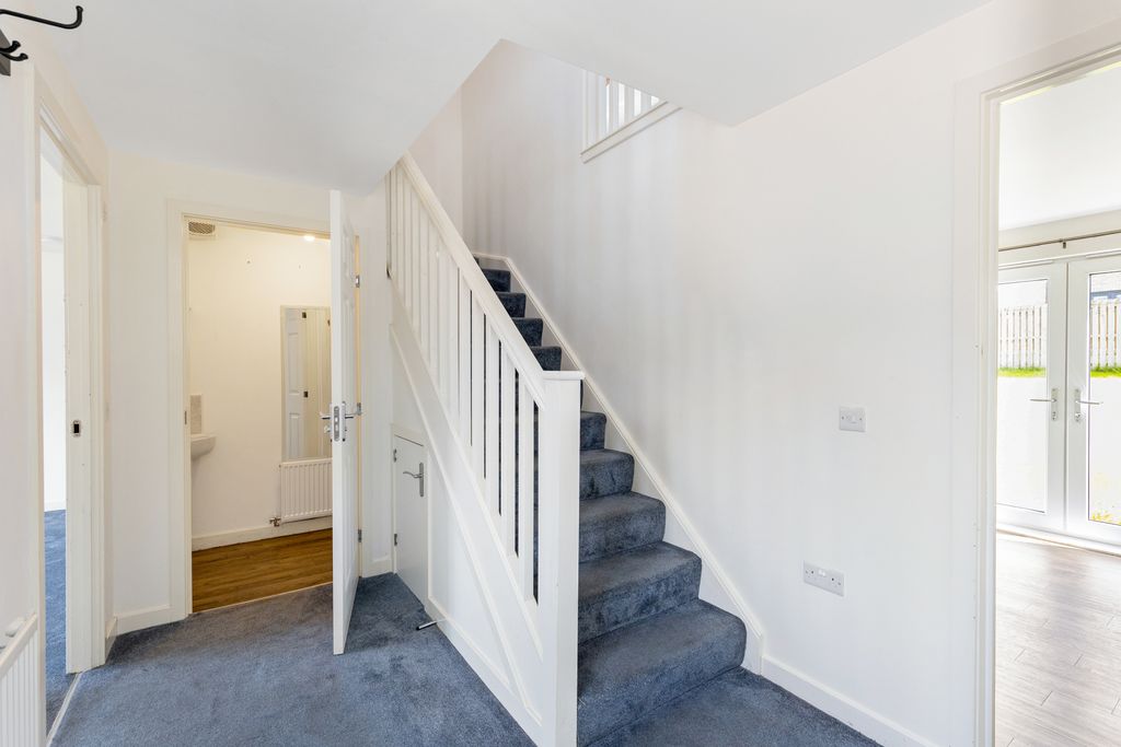 Additional image 4 of 4 bed detached house for sale15 Goldeneye Drive, Gilmerton, Edinburgh EH17