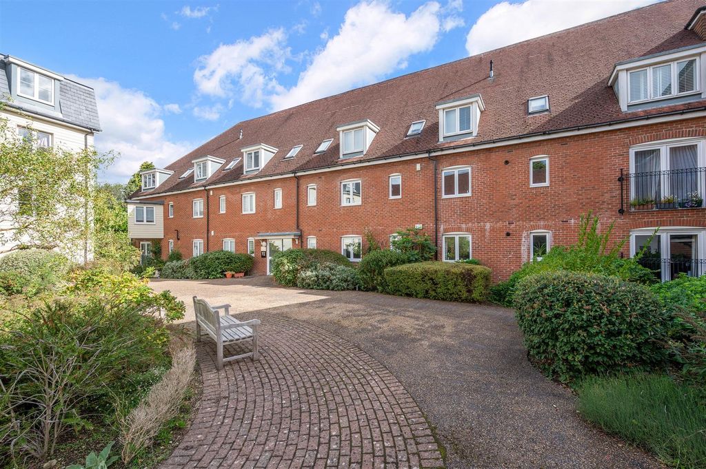 Additional image 19 of 2 bed flat for saleWingfield Court, Banstead SM7