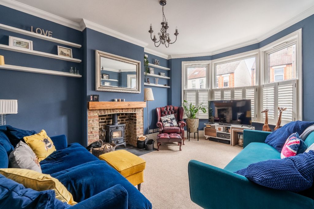 Additional image 4 of 4 bed detached house for saleIzane Road, Bexleyheath, Kent DA6