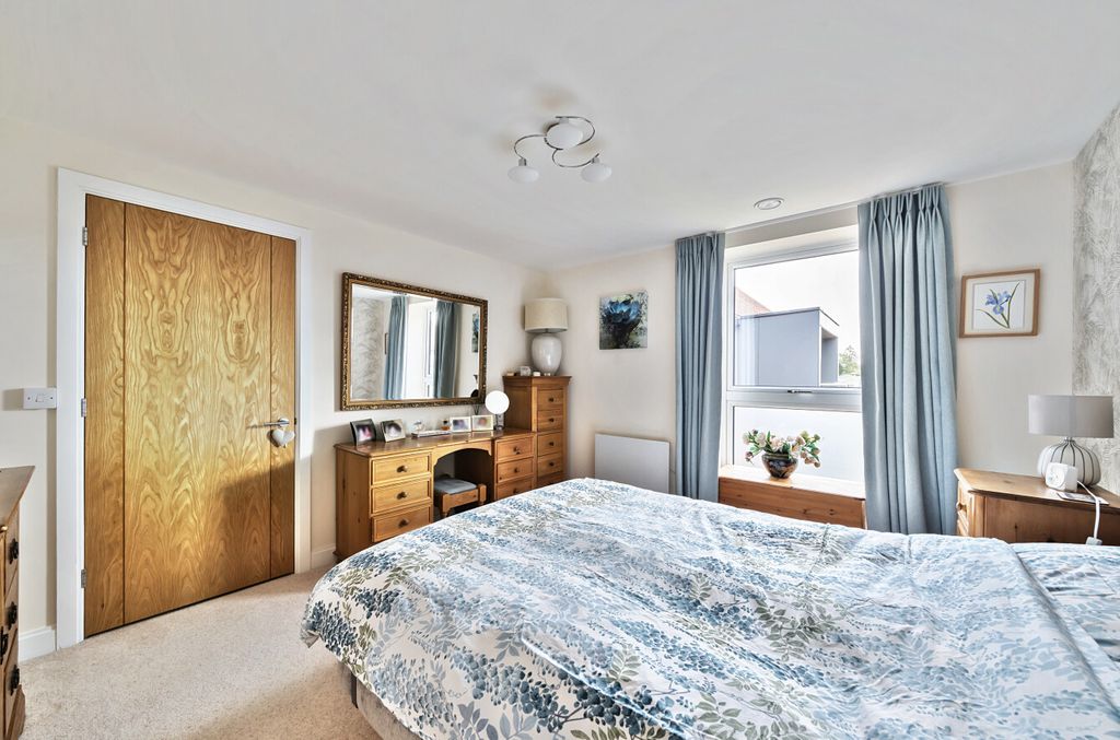 Additional image 7 of 1 bed flat for saleThe Dean, Alresford, Hampshire SO24