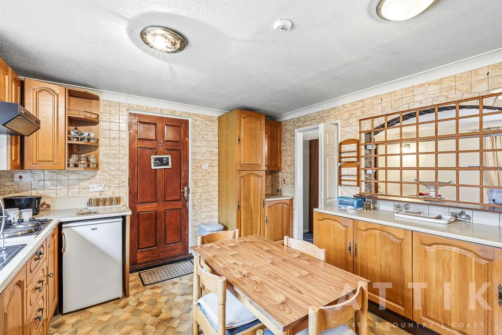 Additional image 13 of 5 bed detached bungalow for saleNorwich Road, Halesworth IP19