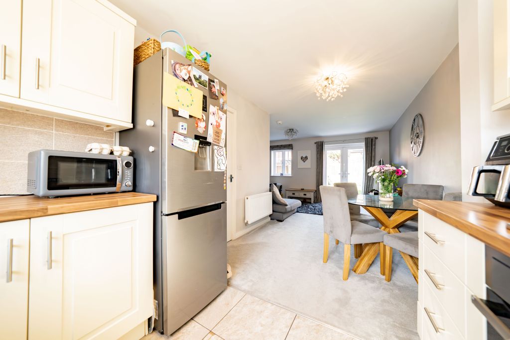 Additional image 5 of 3 bed semi-detached house for saleCooper Close, Markfield, Leicester, Leicestershire LE67