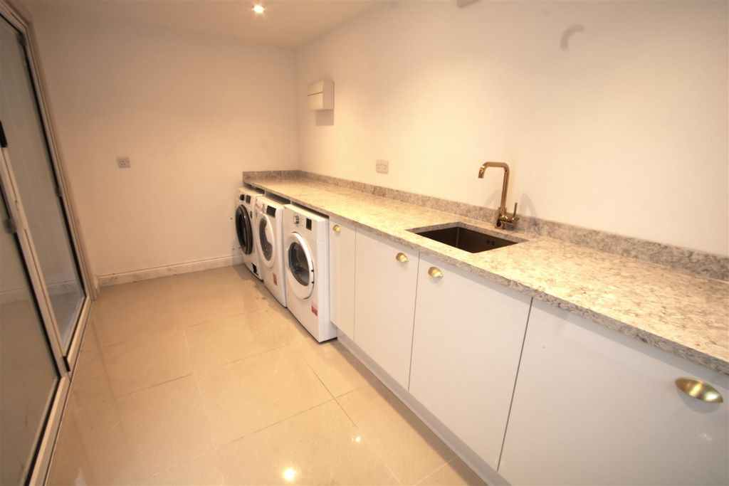 Additional image 16 of 4 bed detached house for saleBurnt Mills Road, Basildon SS13
